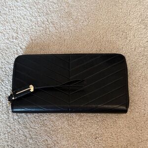 Covet by Stella & Dot leather wallet in EUC